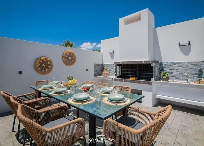别墅 Nefele Luxury Recidency, A Concealed Delight By Mindyourvilla