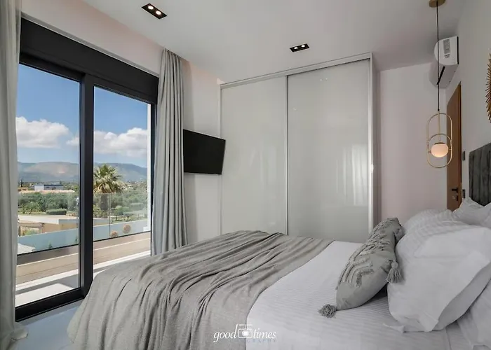 Nefele Luxury Recidency, A Concealed Delight By Mindyourvilla Koukounariá