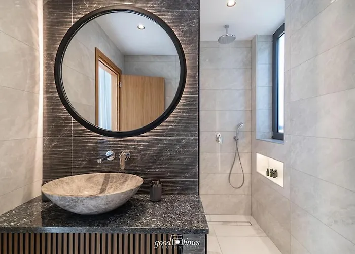 Nefele Luxury Recidency, A Concealed Delight By Mindyourvilla 别墅 *