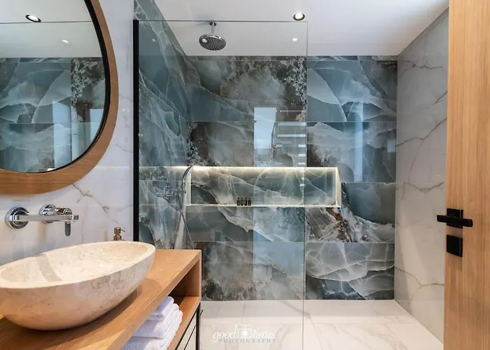 Nefele Luxury Recidency, A Concealed Delight By Mindyourvilla 别墅 *