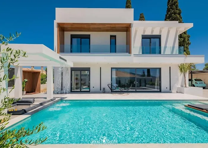 Nefele Luxury Recidency, A Concealed Delight By Mindyourvilla Koukounariá