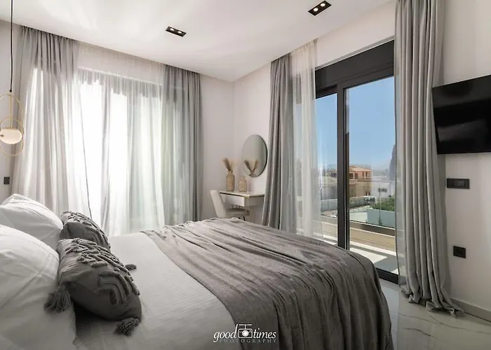 Nefele Luxury Recidency, A Concealed Delight By Mindyourvilla 别墅 *