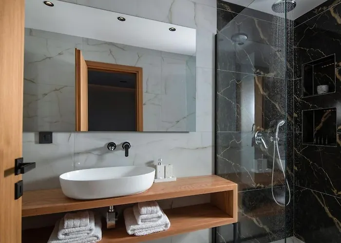 Nefele Luxury Recidency, A Concealed Delight By Mindyourvilla 别墅 *