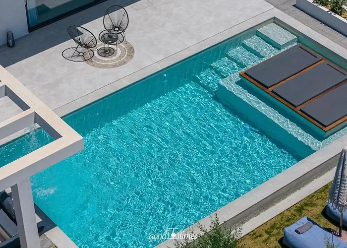 Nefele Luxury Recidency, A Concealed Delight By Mindyourvilla 别墅