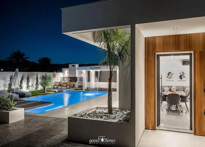 Nefele Luxury Recidency, A Concealed Delight By Mindyourvilla Koukounariá