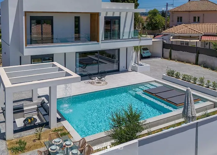 Nefele Luxury Recidency, A Concealed Delight By Mindyourvilla 别墅