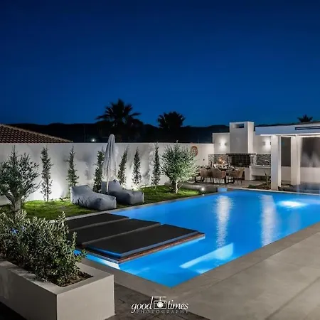 Nefele Luxury Recidency, A Concealed Delight By Mindyourvilla * Koukounariá